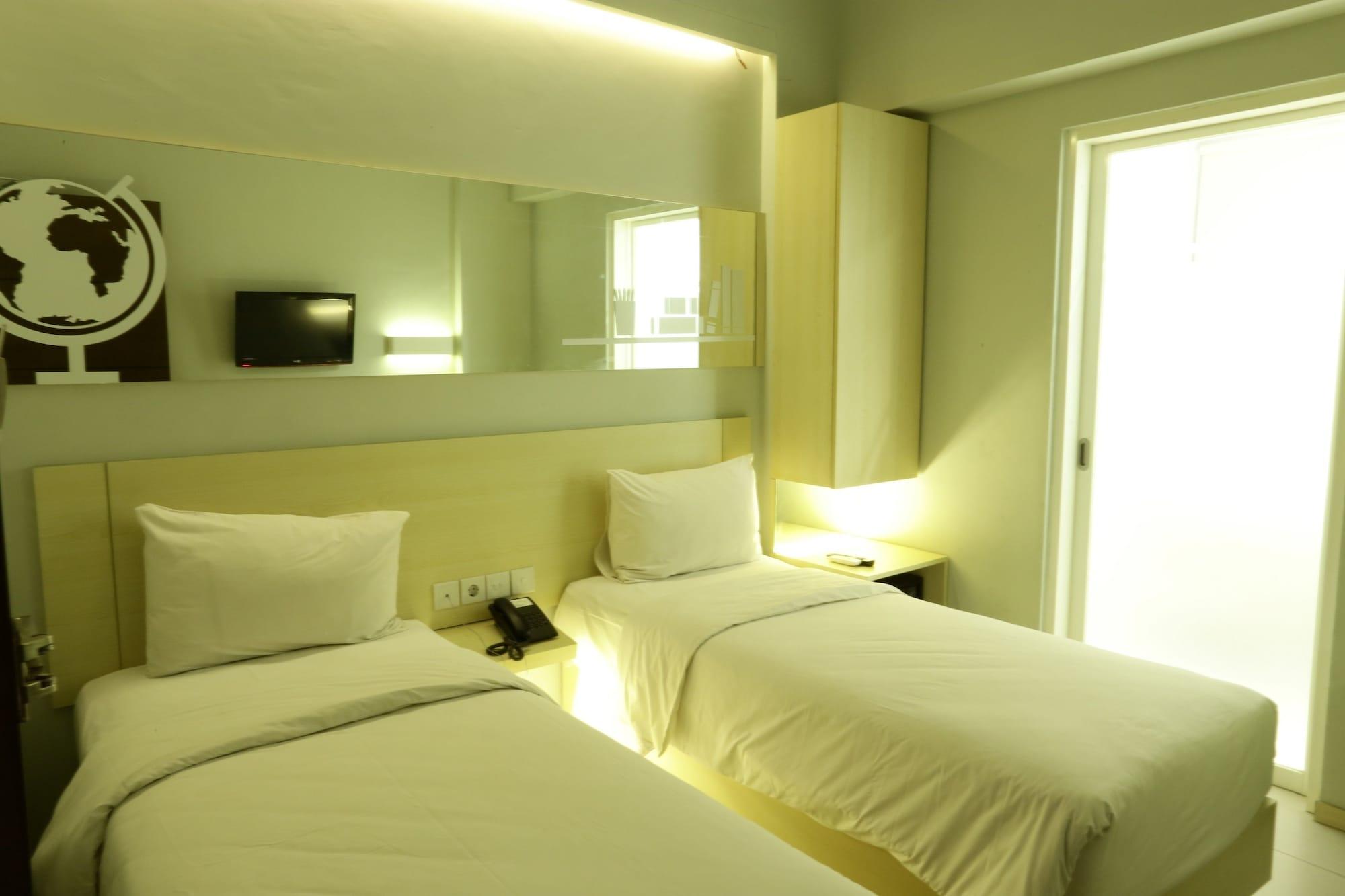 Cleo Hotel Tunjungan Surabaya Dış mekan fotoğraf
