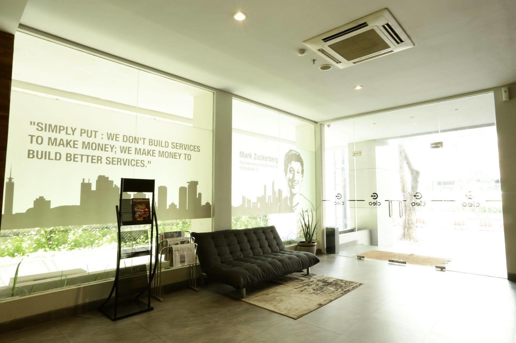 Cleo Hotel Tunjungan Surabaya Dış mekan fotoğraf